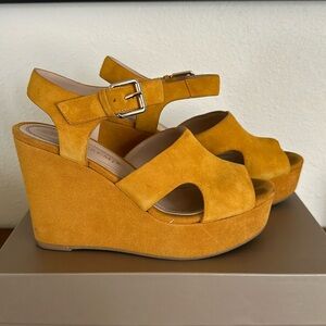 Bruno Premi Suede Wedges